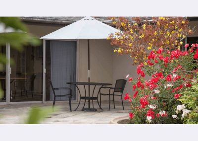 Outside patio at Alta Gardens Care Center