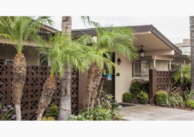 Front entrance of Alta Gardens Care Center